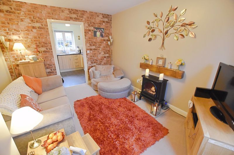 Property photo 2 of 12 Photo 3