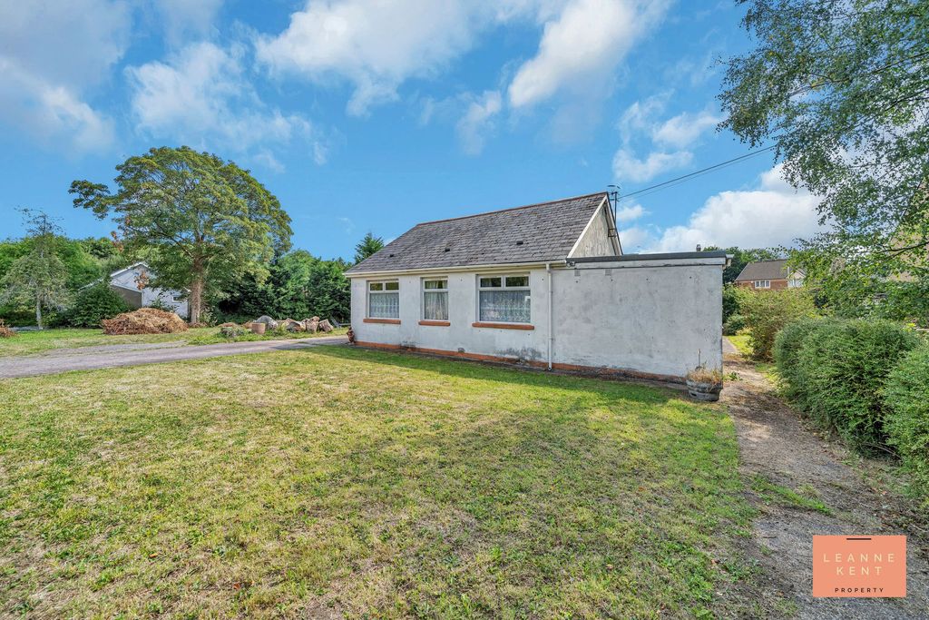 Property photo 1 of 33