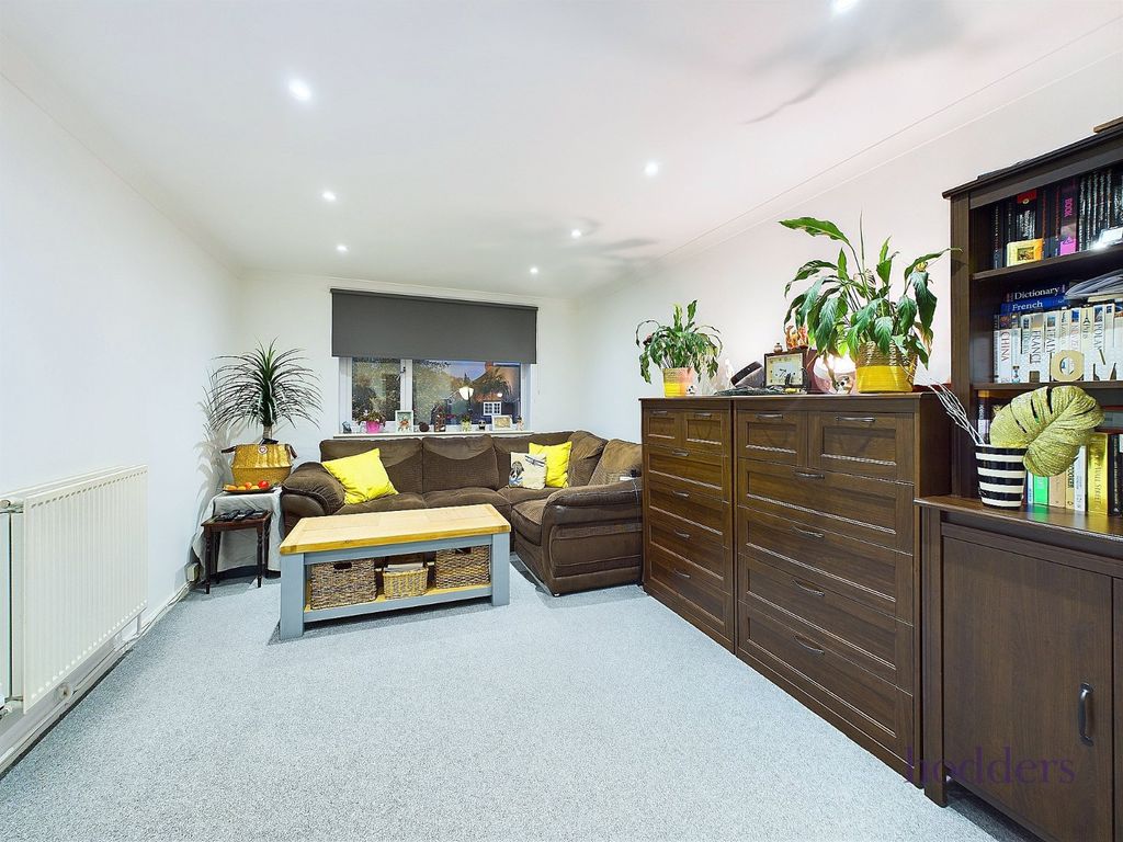 Property photo 1 of 10 Picture No. 22