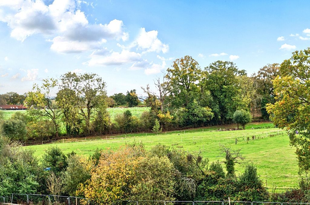 Property photo 2 of 24 Picture No. 38