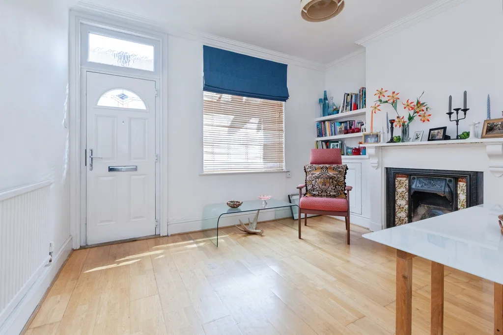 House in Leicester, City of Leicester - More