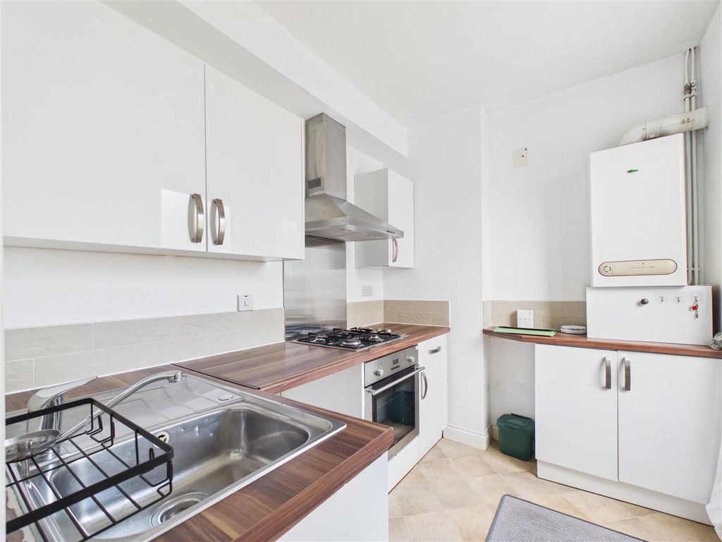 Property photo 2 of 8 Fff 17 Church Stree (5).Jpg