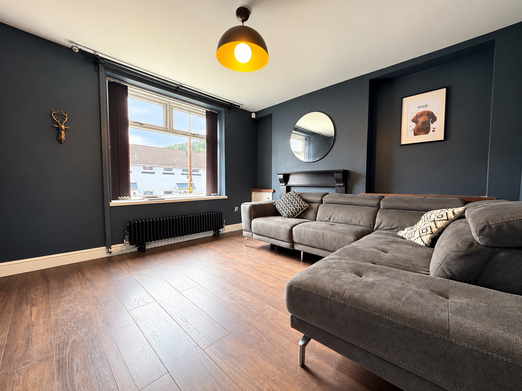 Property photo 2 of 16 3013534D-03D5-4Aeb-91A9-5Ddf38D19C7B