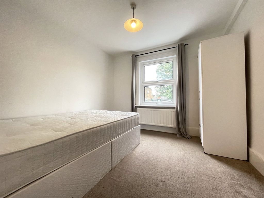 Property photo 3 of 11 Picture No. 01