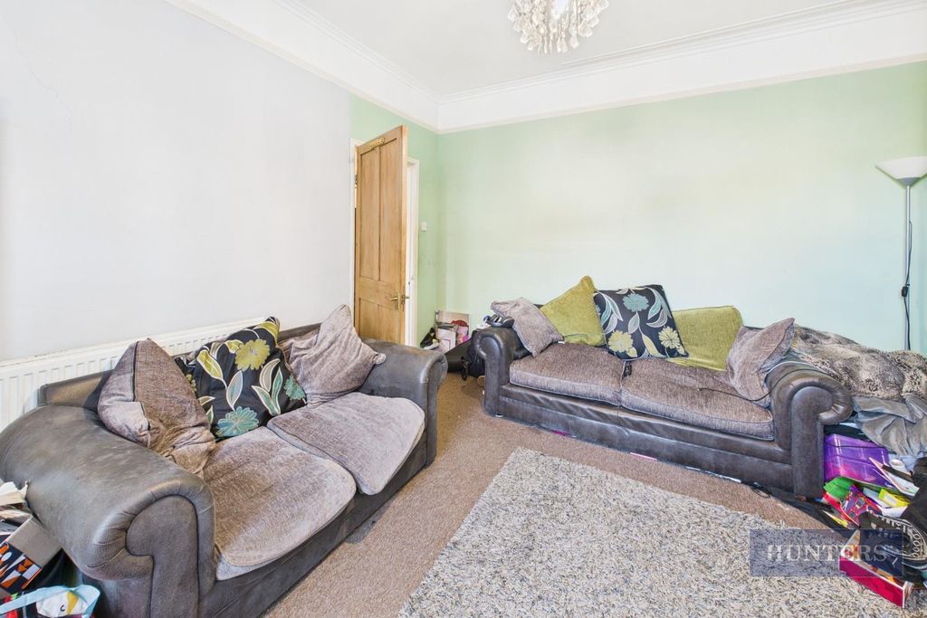 Property photo 2 of 13 Cam05152G0-Pr0298-Still020.Jpg