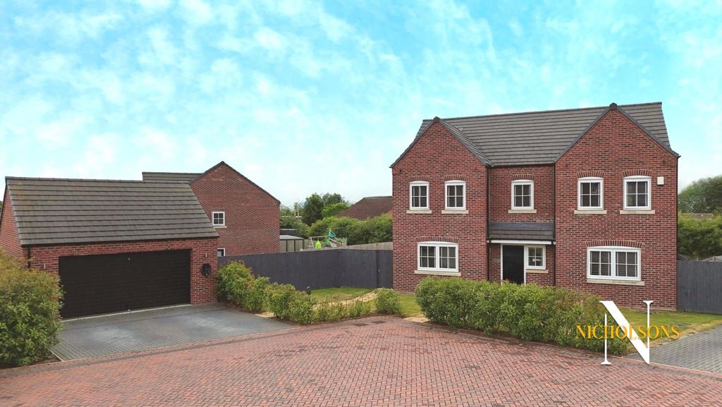 Property photo 1 of 29 4271651