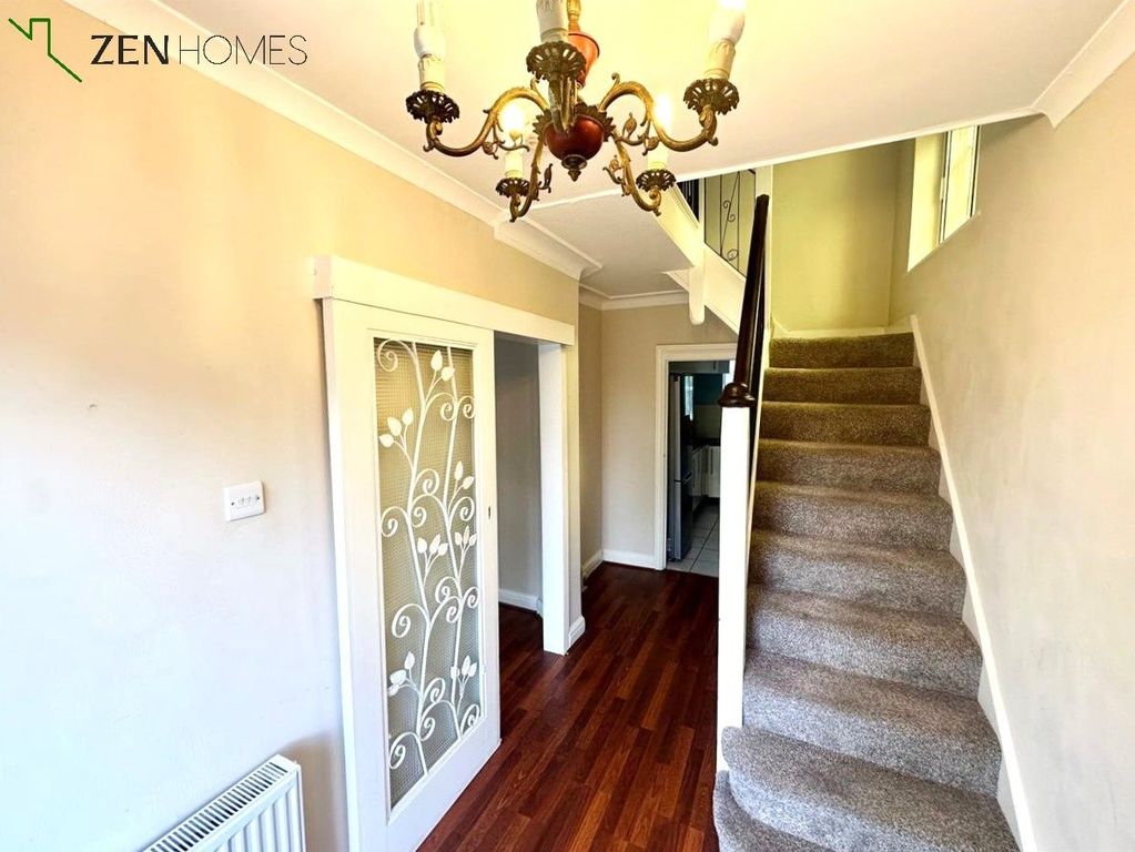 Property photo 2 of 21