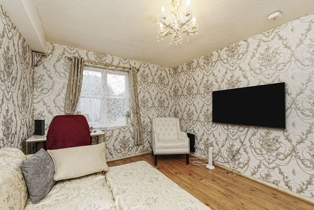 Property photo 3 of 17 Dsc07739