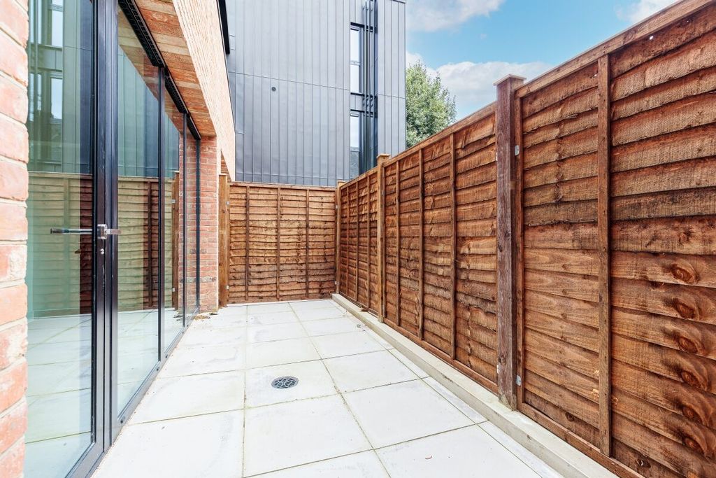 Property photo 3 of 13 094A3358-Hdr-Edit