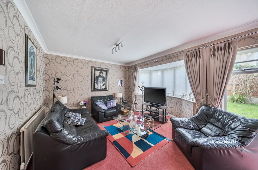 Property photo 2 of 16 Davidson Frost-Wellings, Dfw, Jellicoe Gardens, St