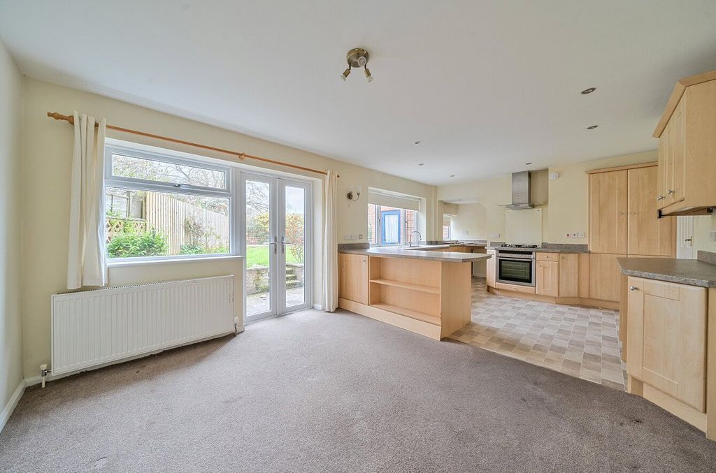 Property photo 3 of 9 Open Plan Living