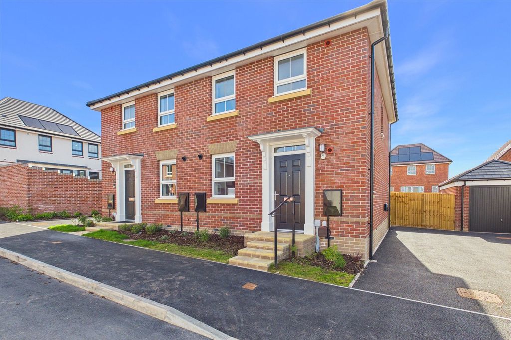 Property photo 1 of 10 Picture No. 14