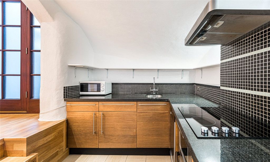 Property photo 3 of 8 Picture No. 05