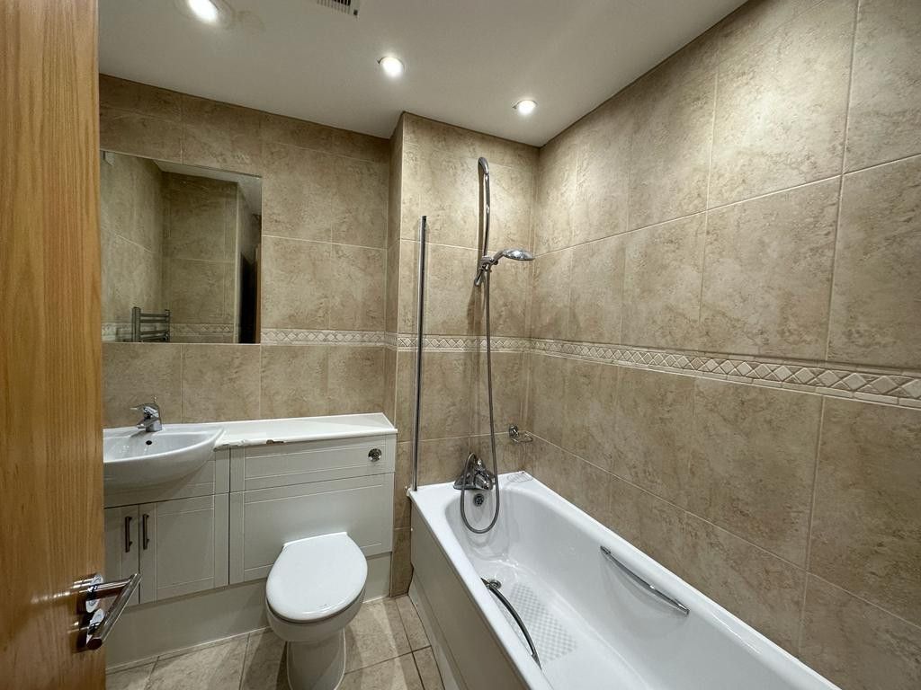 Property photo 3 of 4