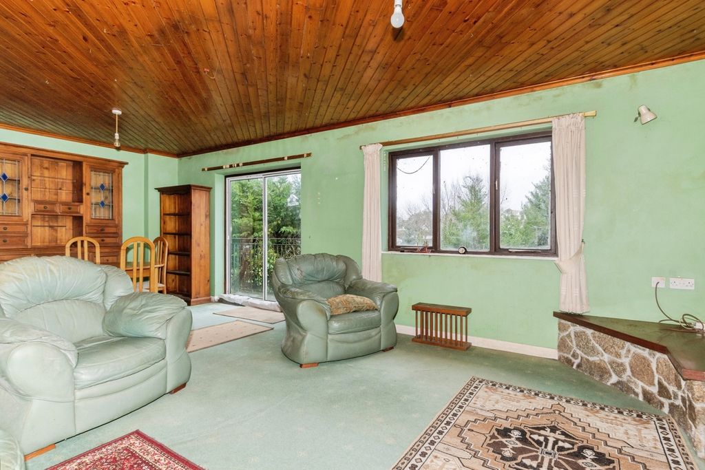 Property photo 2 of 22 Pbox-Img.Jpg