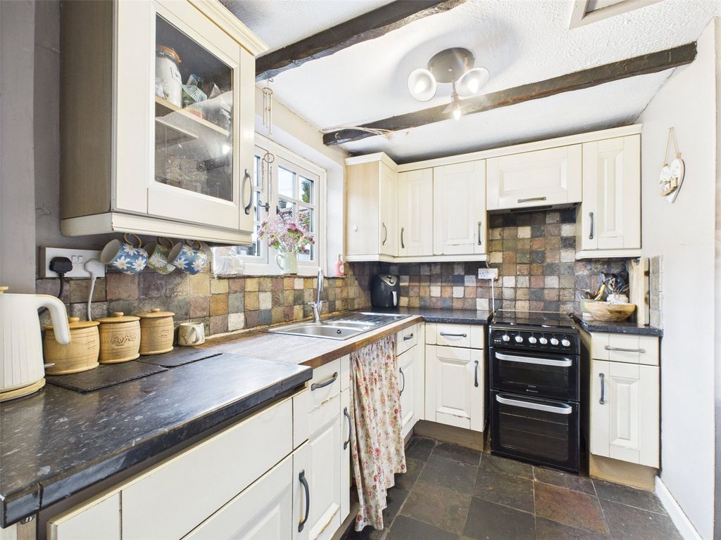 Property photo 2 of 11 Picture No. 03