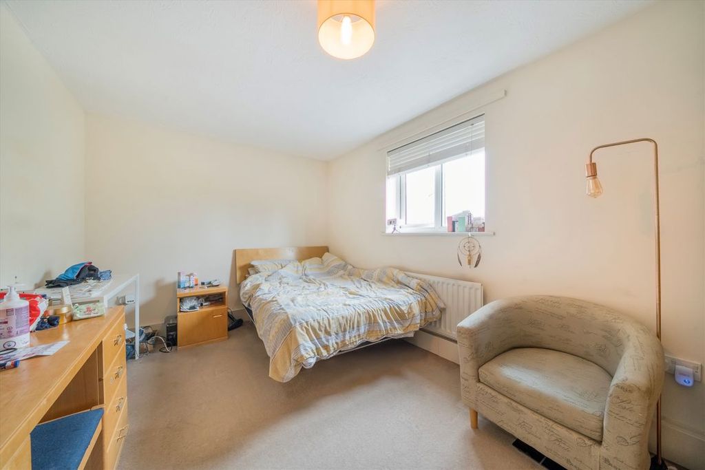 Property photo 2 of 4