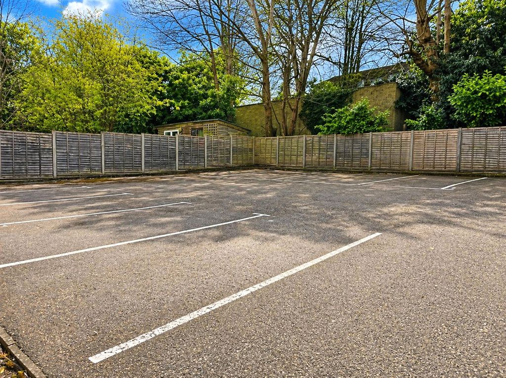 Property photo 2 of 3 Picture No. 01