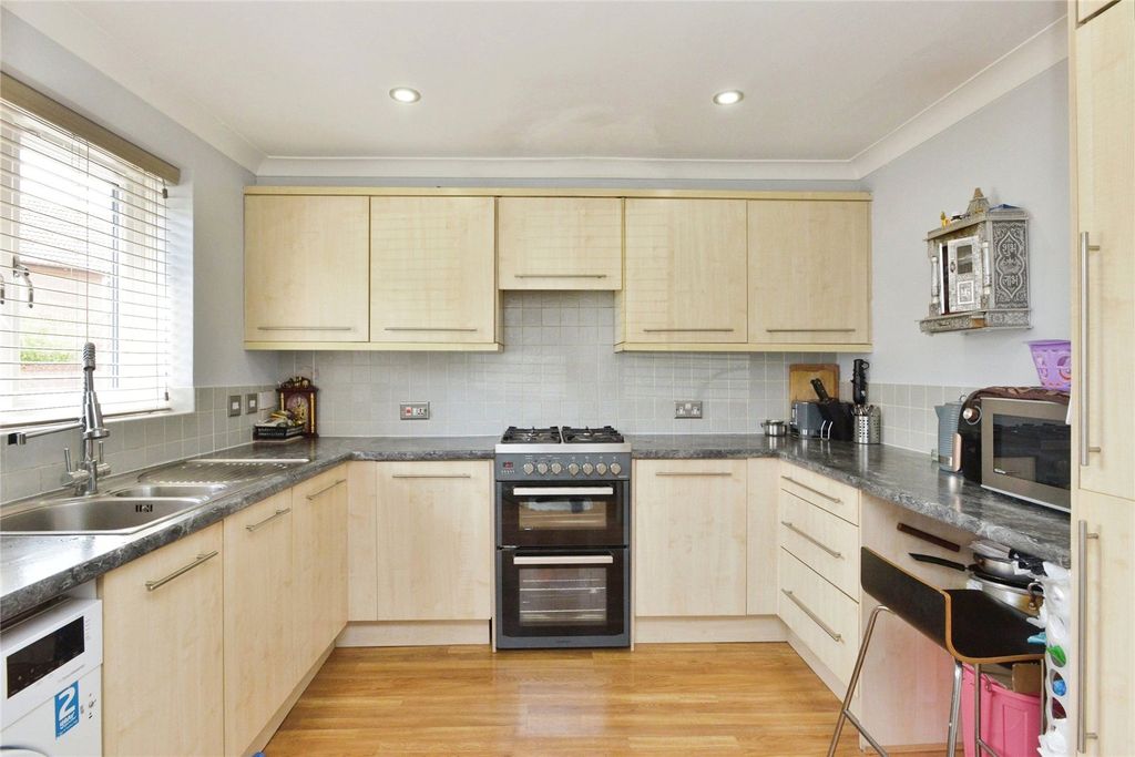 Property photo 2 of 16 Photography