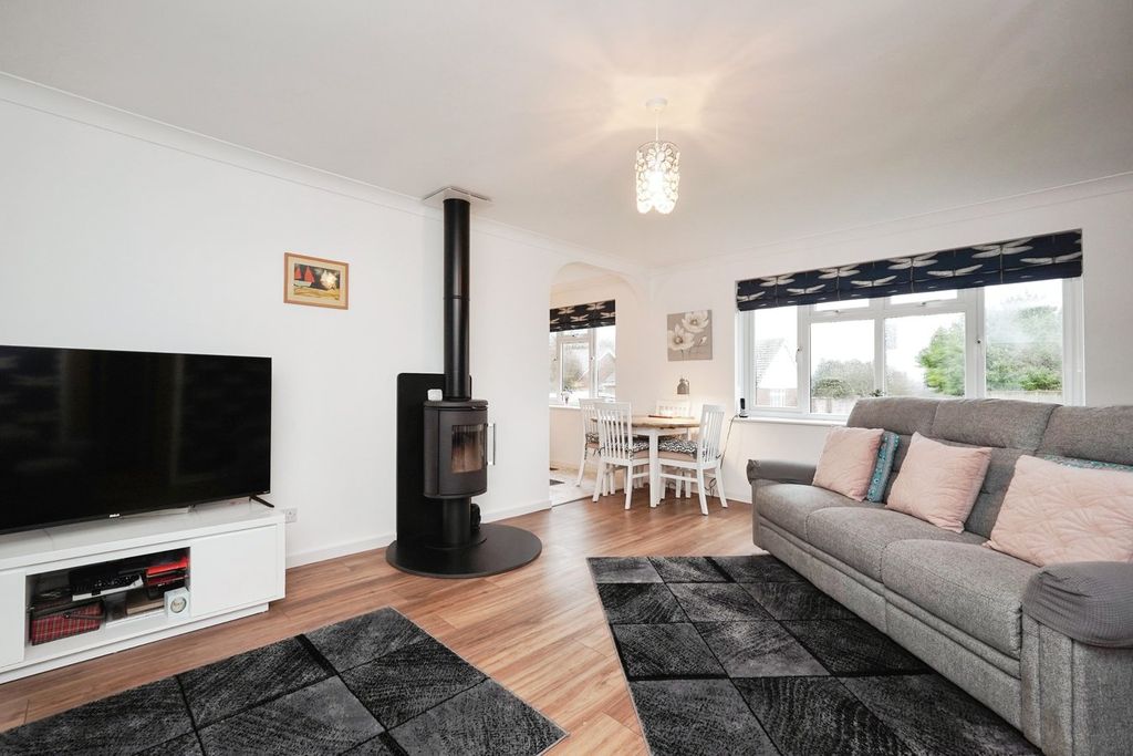 Property photo 2 of 19