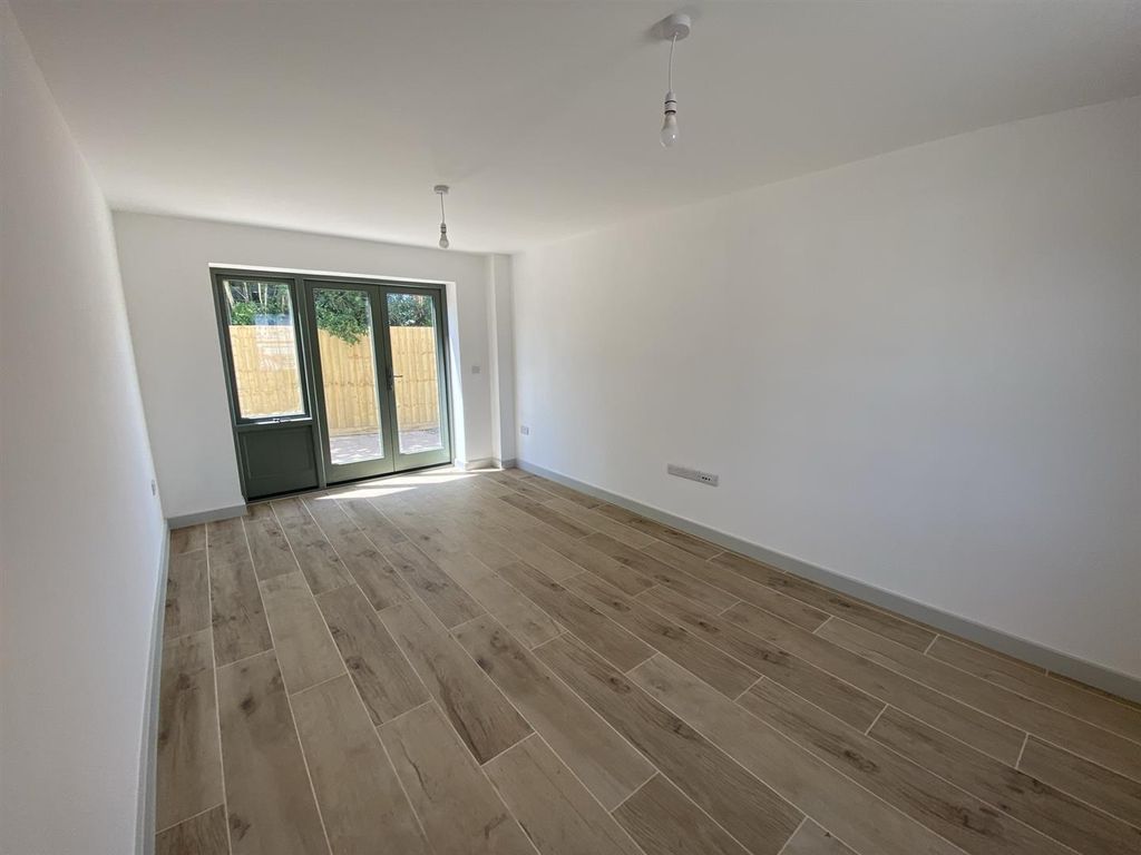 Property photo 2 of 10 Img_1965.Jpeg