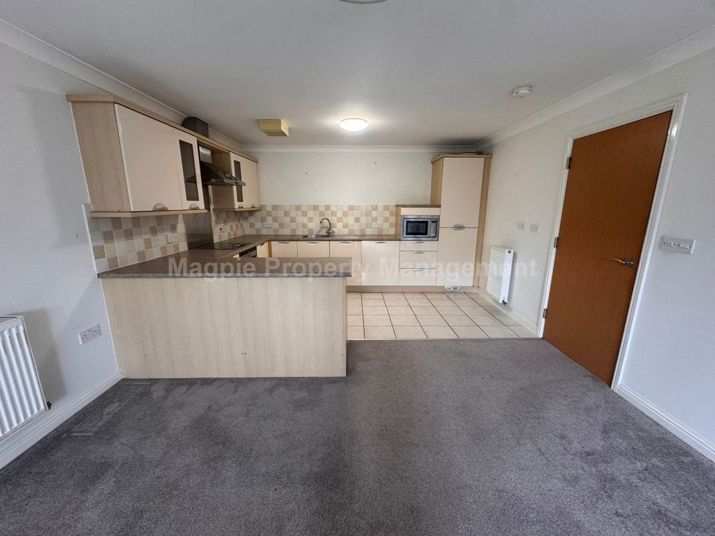 Property photo 3 of 13