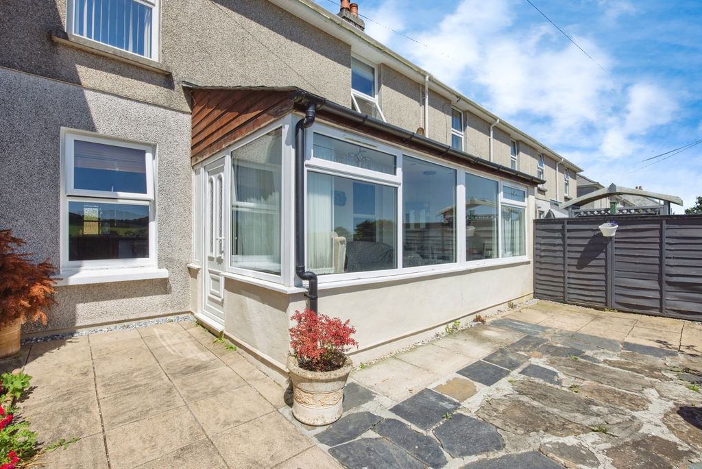 Property photo 1 of 17 Rear Garden