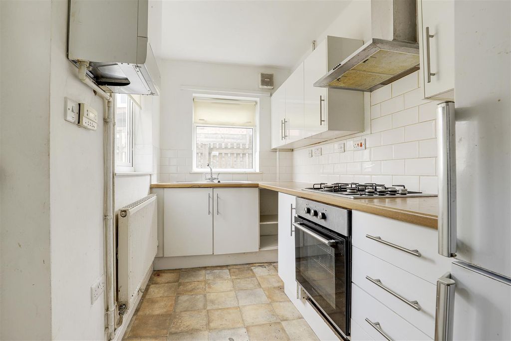 Property photo 2 of 12 05.Jpg