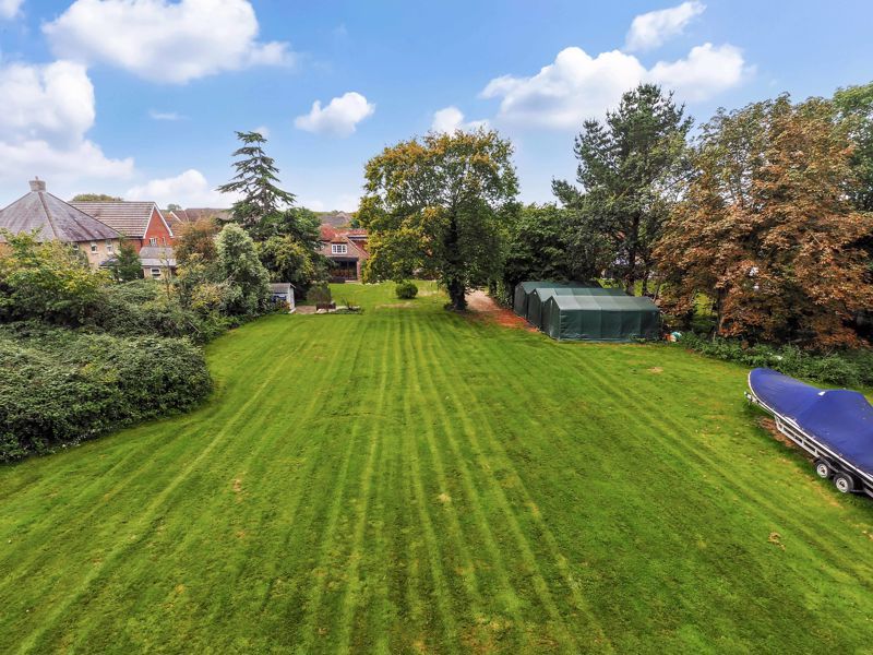 Property photo 2 of 28 Rear Garden