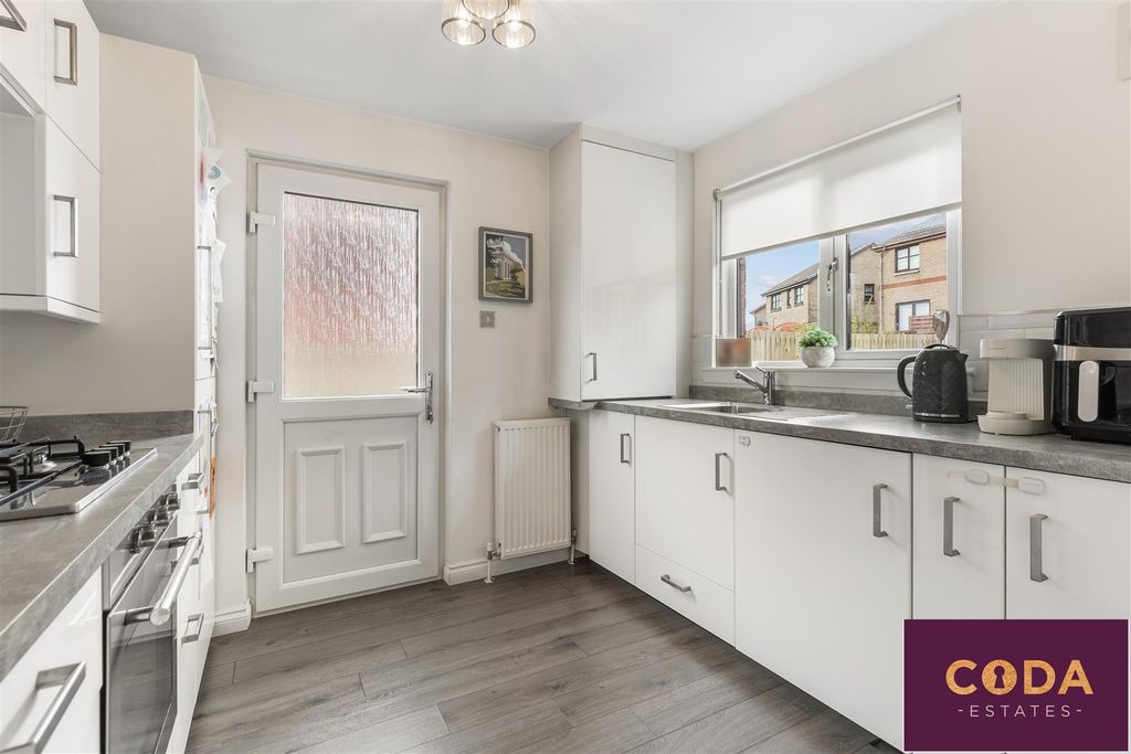 Property photo 3 of 37 Crum7637.Jpg