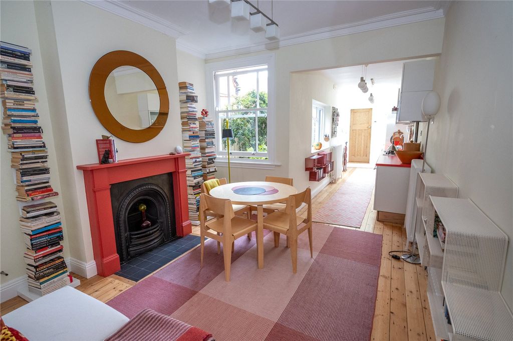 Property photo 3 of 26 Picture No. 05