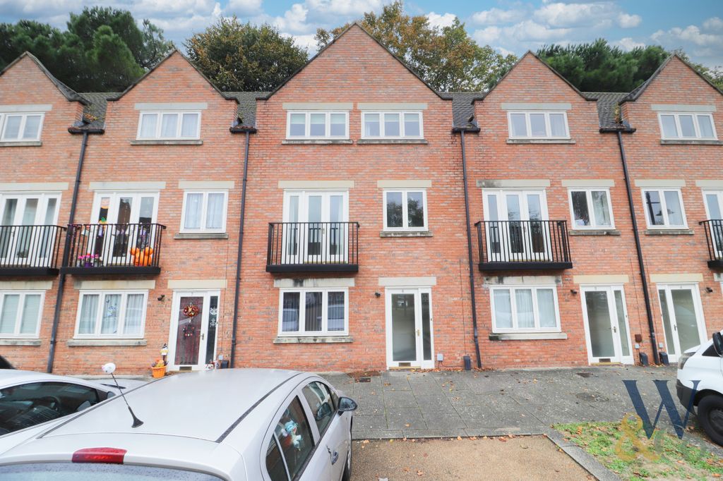 Property photo 1 of 12 Img_0895