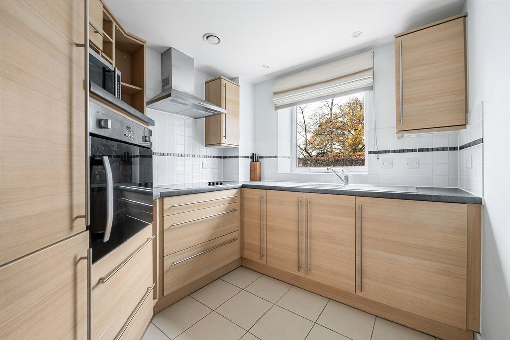 Property photo 3 of 12 Picture No. 16