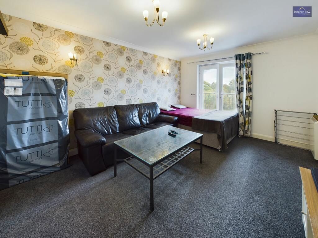 Property photo 2 of 9