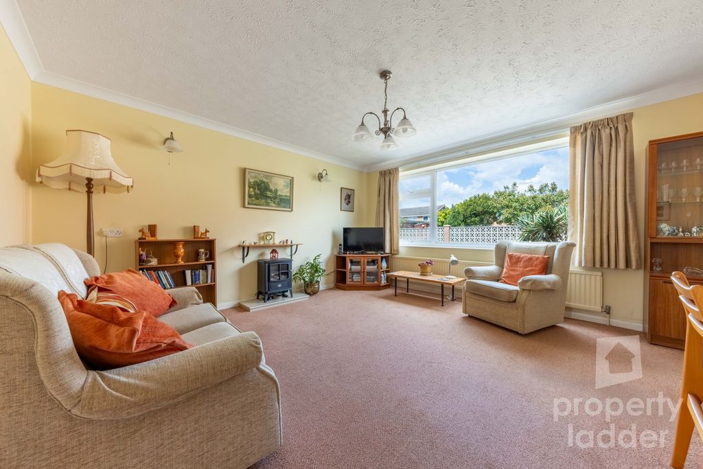 Property photo 2 of 18 Pl-2