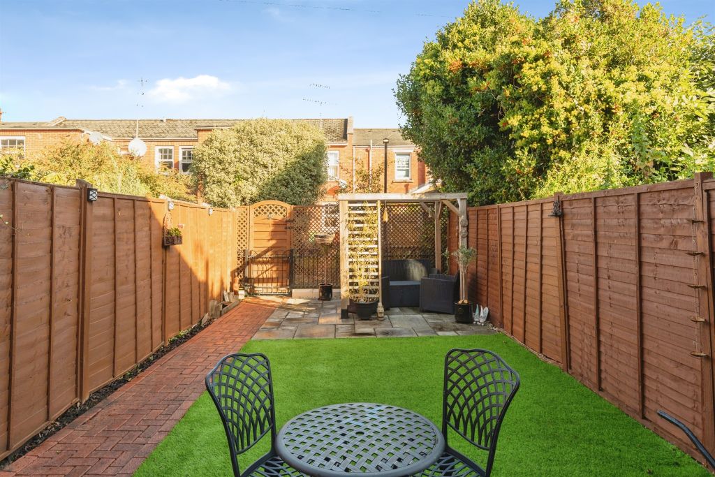 Property photo 2 of 13