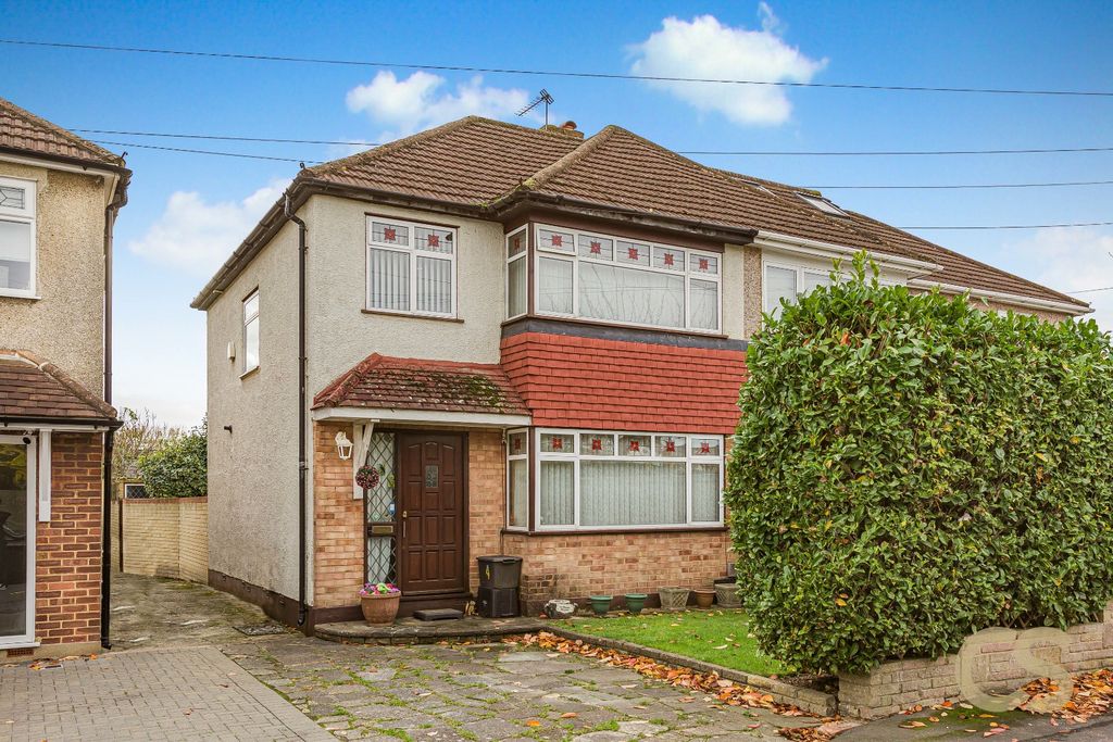 Property photo 1 of 12 3657910