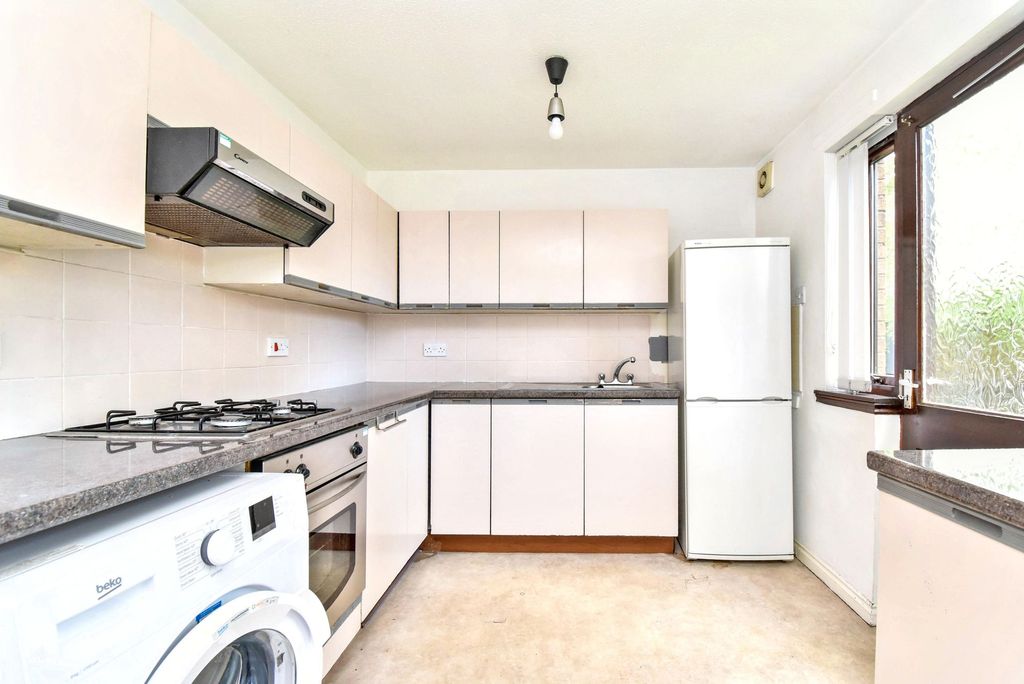 Property photo 3 of 11 Kitchen/Dining Angle 1
