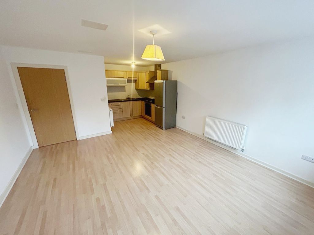 Property photo 3 of 13 Living Room