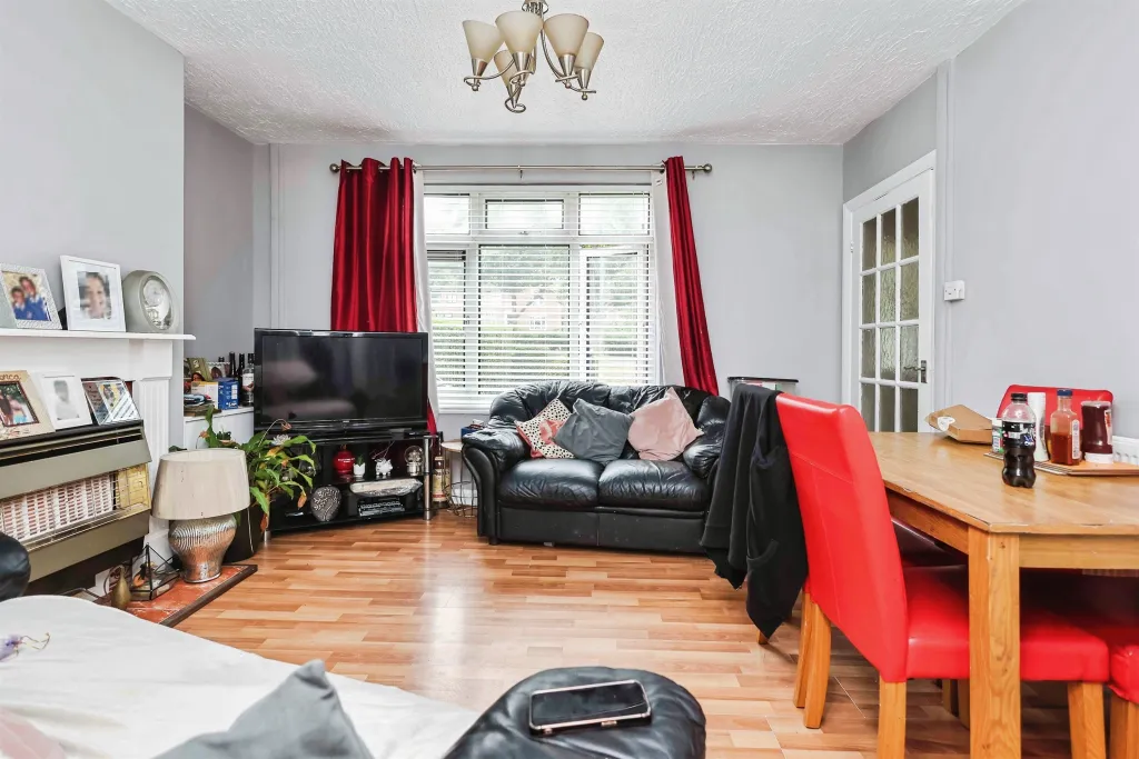 House in Birmingham, West Midlands - More