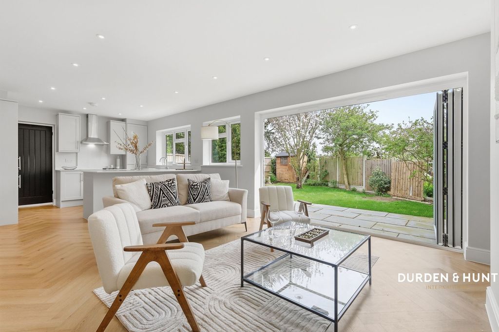 Property photo 3 of 24