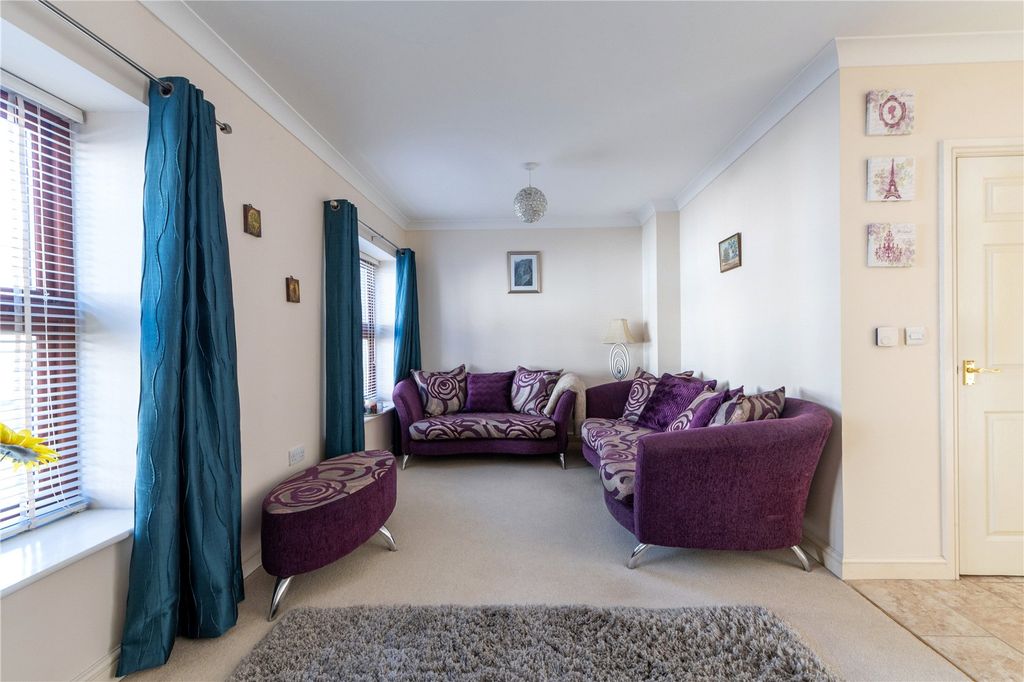 Property photo 2 of 12 Picture No. 05