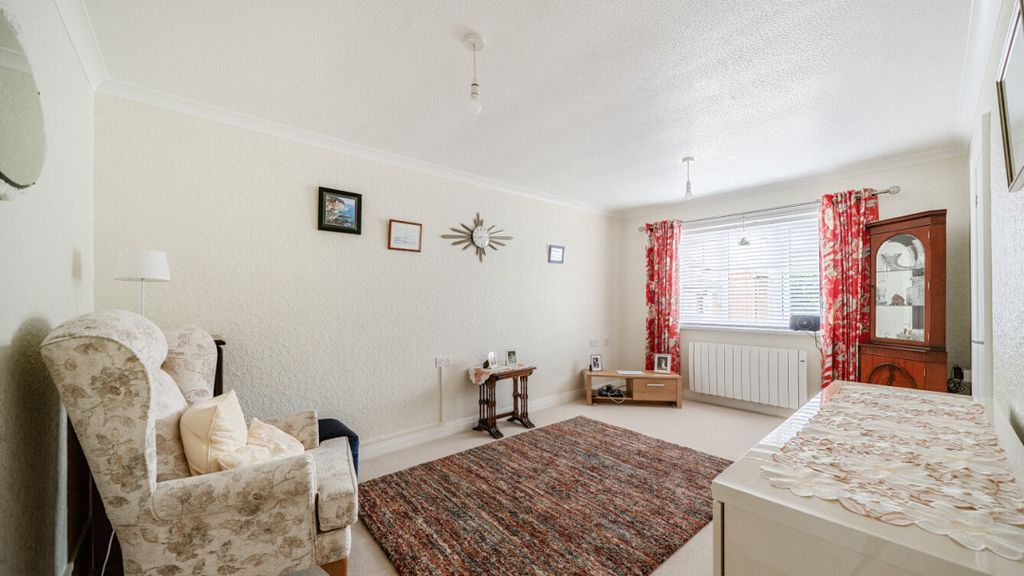 Property photo 2 of 19