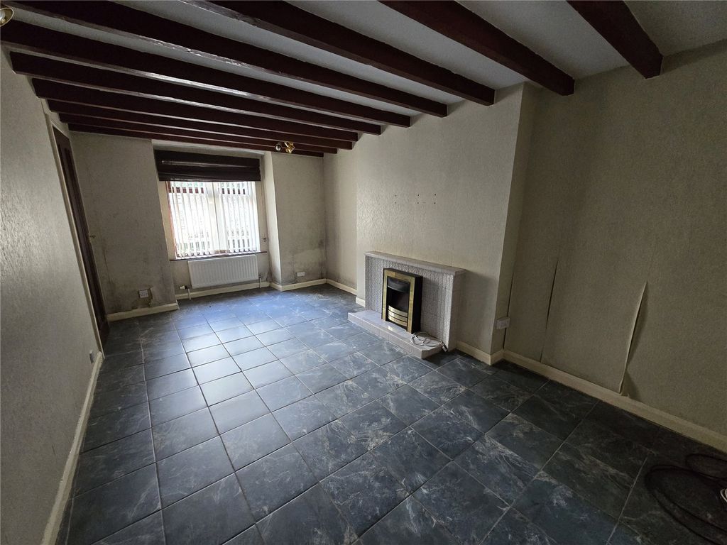 Property photo 3 of 22 Picture No. 23