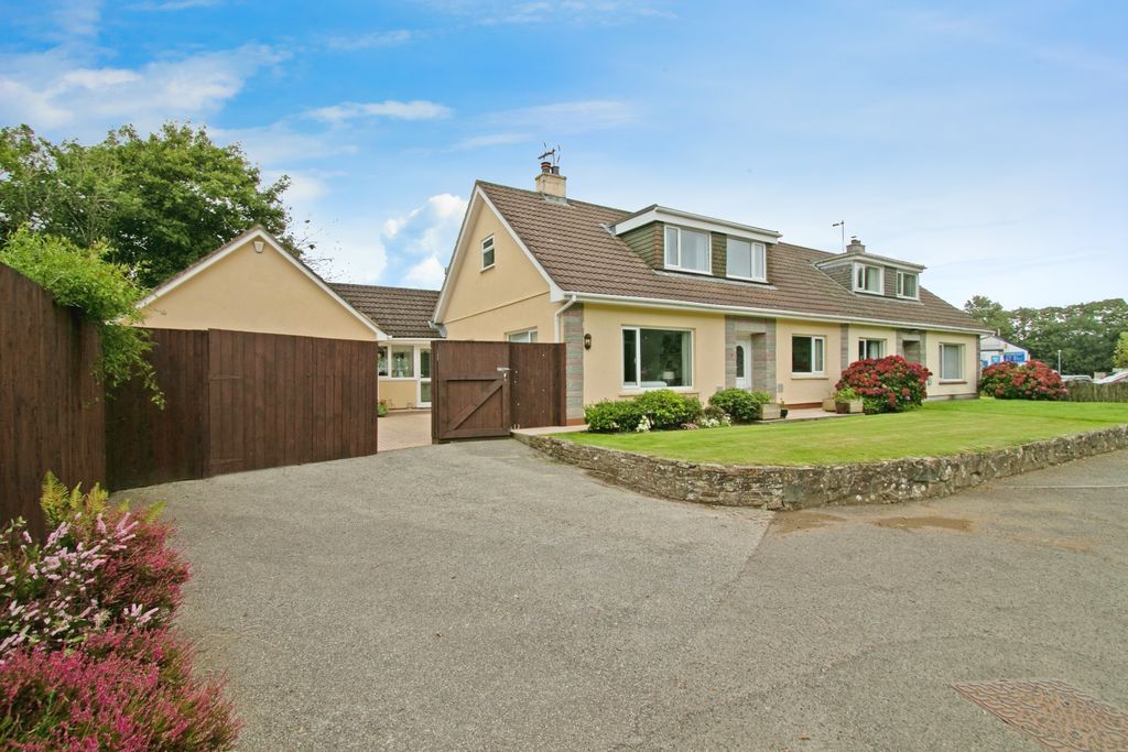 Property photo 1 of 17 Photography
