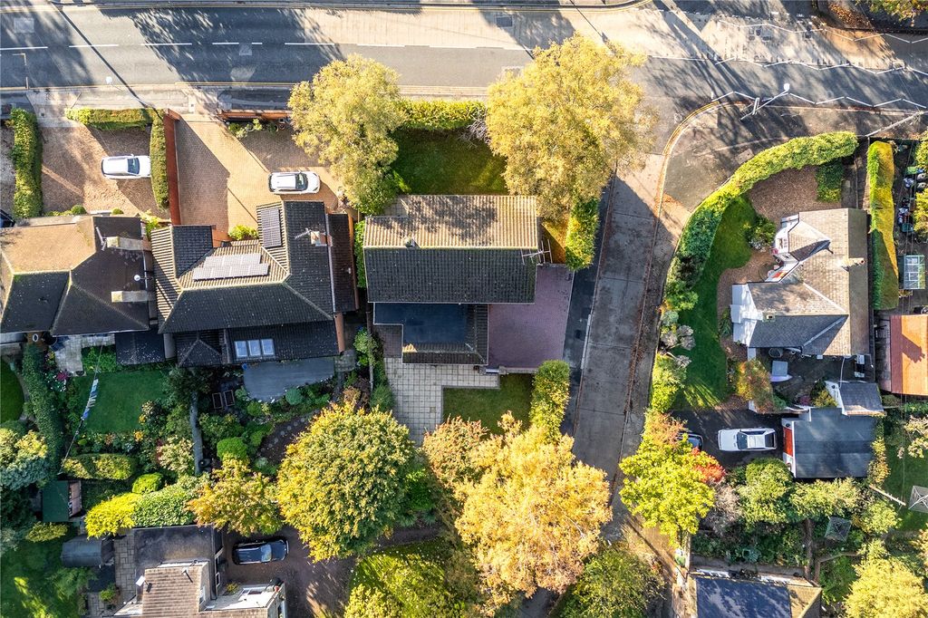 Property photo 2 of 25 Outside