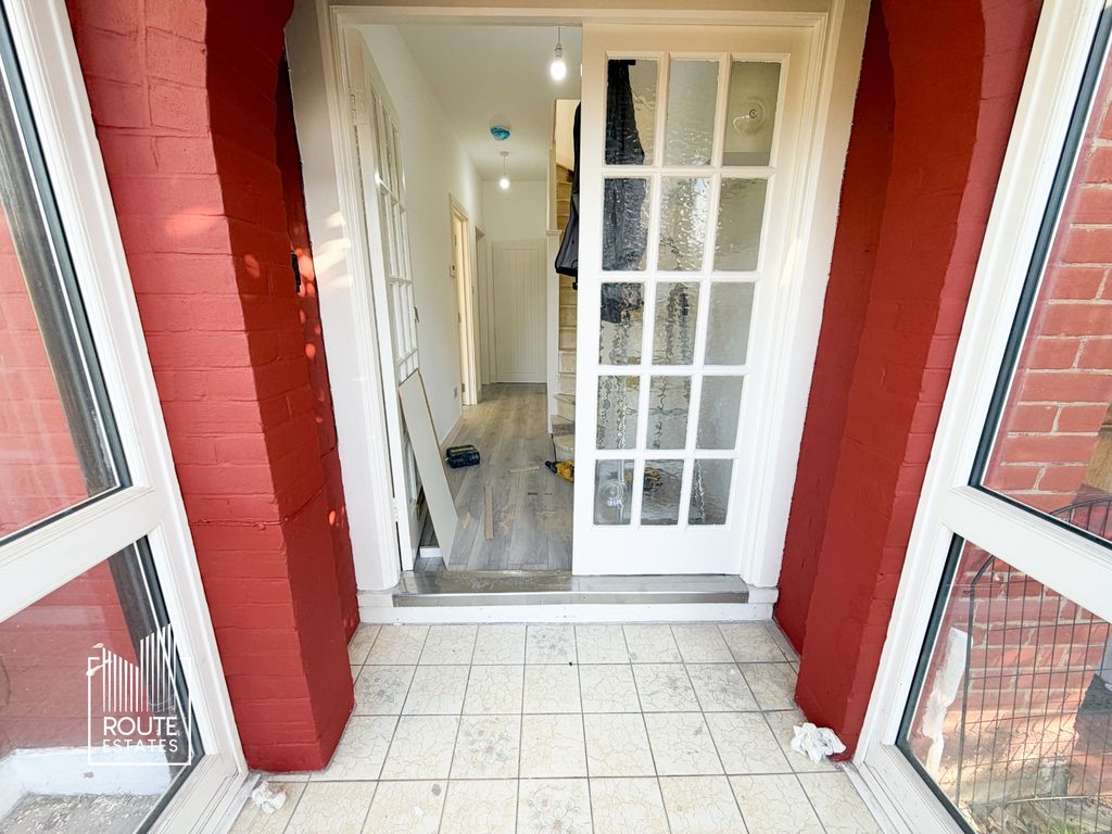 Property photo 2 of 12 Photo 2