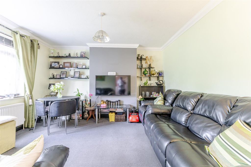 Property photo 2 of 18 Living 1.Jpg