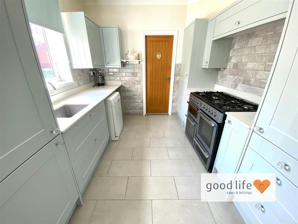 Property photo 2 of 15 20260703_123504760_Ios7 Hylton Street.Jpg
