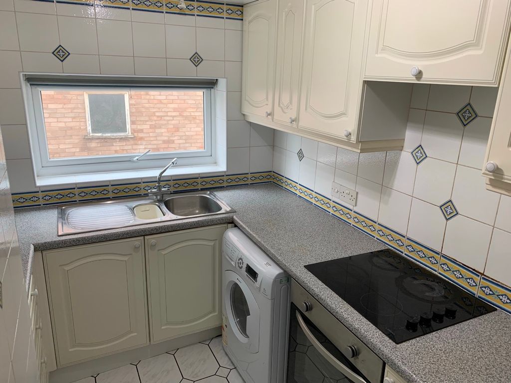 Property photo 2 of 14